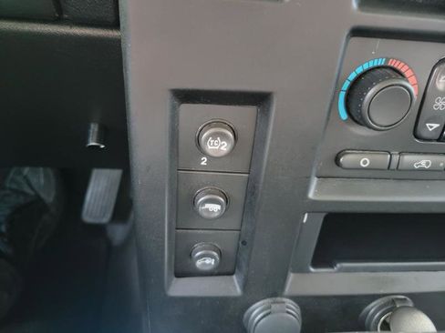 Used 2005 HUMMER H2 SUT w/ Preferred Equipment Group image 41