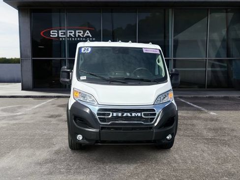 Used 2025 RAM ProMaster 2500 w/ U-Haul Equipment Group FWD image 8