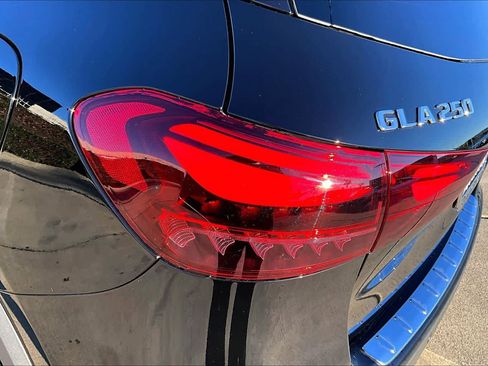 Used 2025 Mercedes-Benz GLA 250 image 28