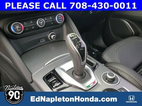 Used 2022 Alfa Romeo Stelvio Veloce image 24