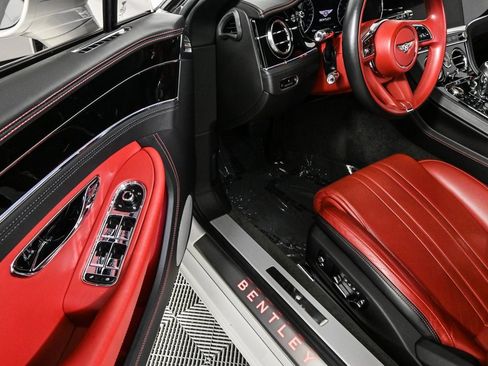 Used 2021 Bentley Continental GT image 16