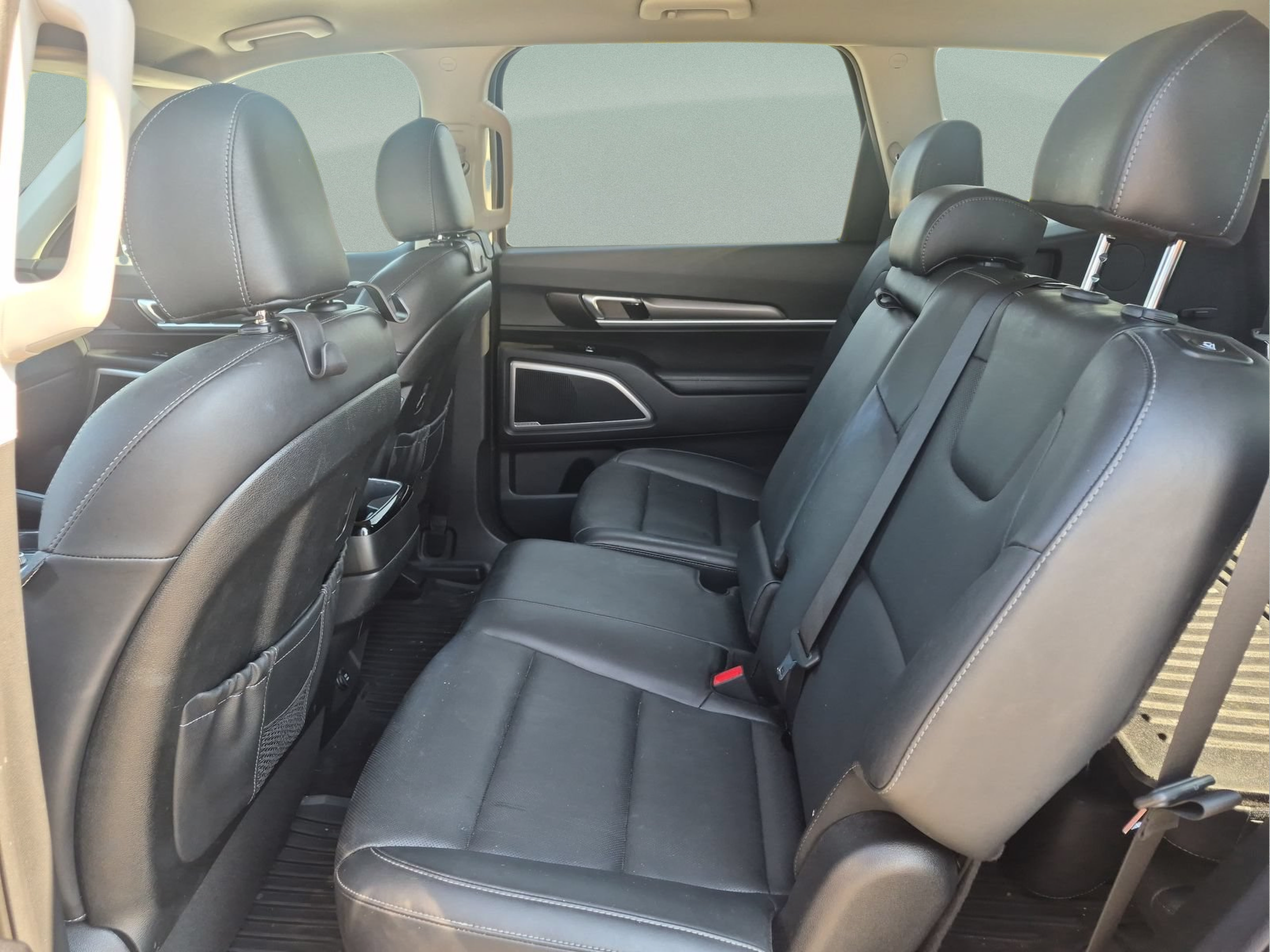 Used 2020 Kia Telluride LX FWD image 17