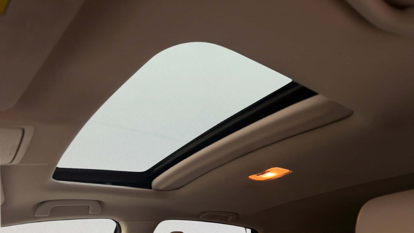 Used 2015 Honda CR-V Touring image 9