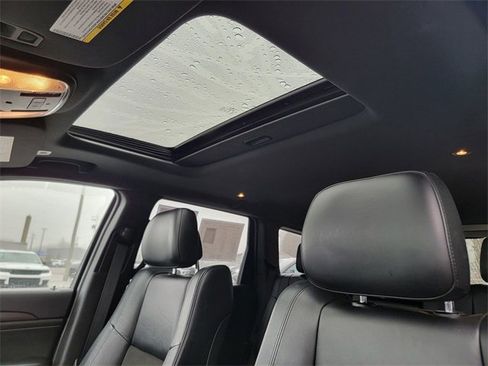Certified 2018 Jeep Grand Cherokee Altitude image 4