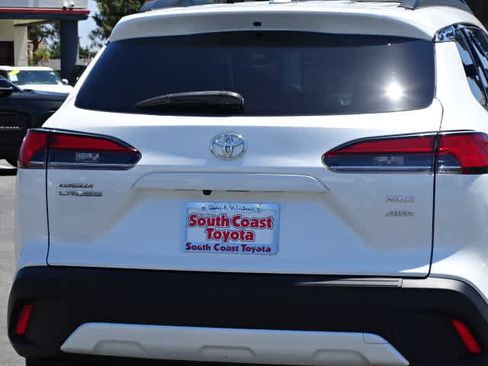 Certified 2022 Toyota Corolla Cross XLE w/ Convenience Package AWD/4WD image 15