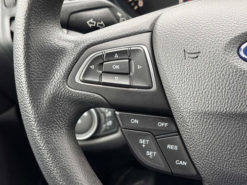 Used 2019 Ford Escape SE image 17