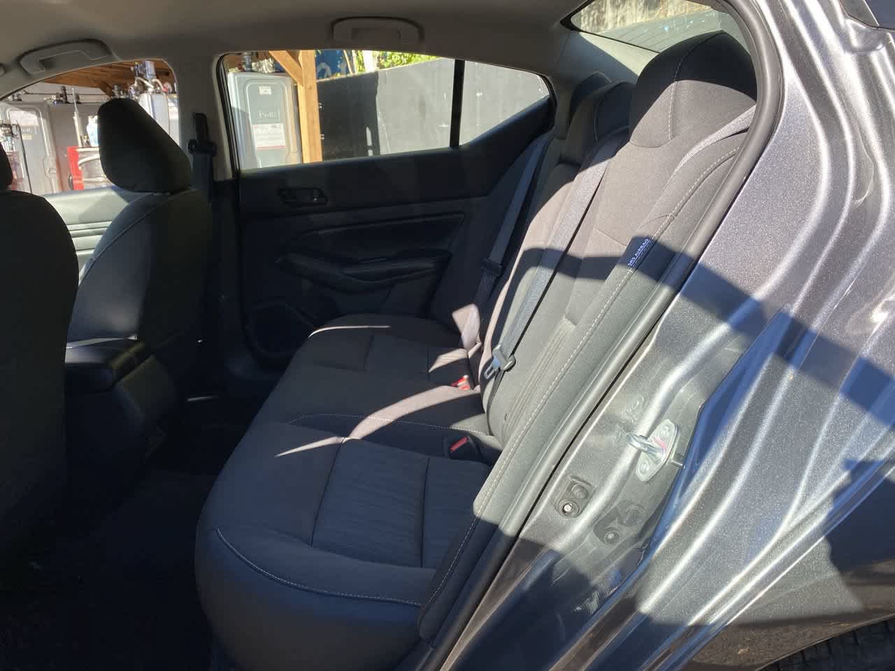 Used 2025 Nissan Altima 2.5 SV FWD image 15