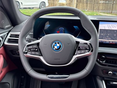 Used 2026 BMW i4 eDrive40 w/ Premium Package RWD image 23