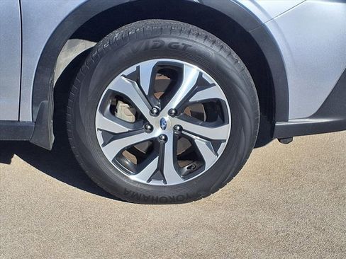 Used 2021 Subaru Outback Limited image 28