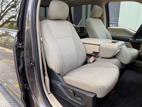 Used 2017 Ford F150 XLT w/ Equipment Group 302A Luxury image 17