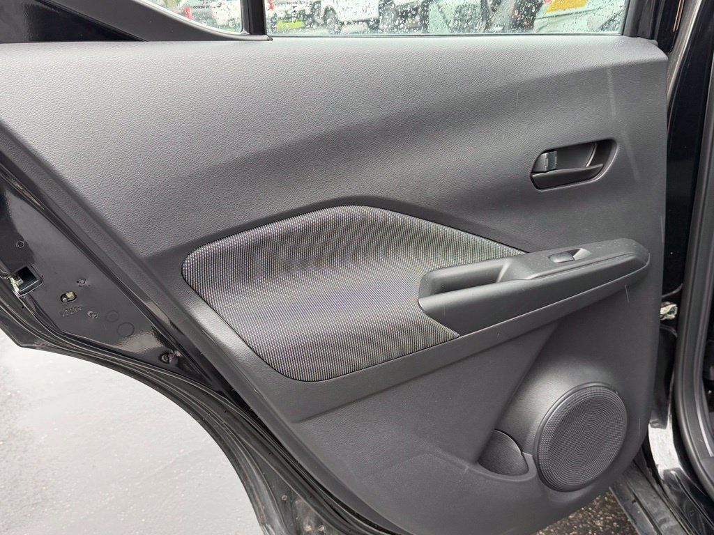 Used 2020 Nissan Kicks S FWD image 13
