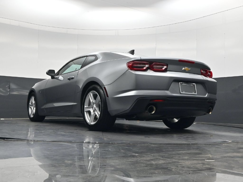 Used 2023 Chevrolet Camaro LT RWD image 35