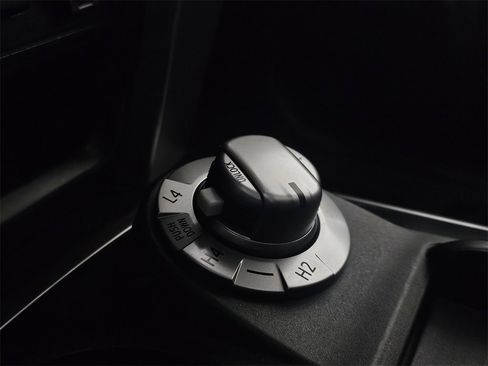 Used 2022 Toyota 4Runner SR5 Premium w/ Moonroof Package image 34