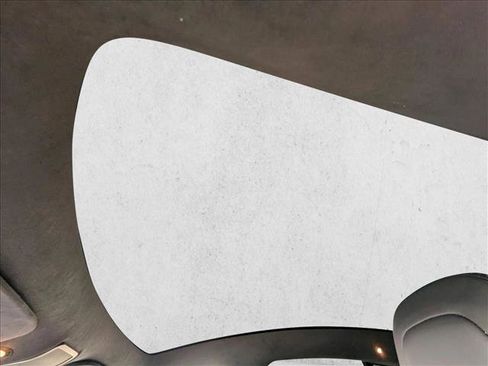 Used 2019 Tesla Model S Long Range image 18