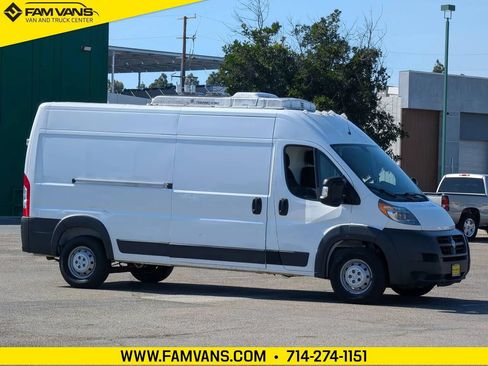 Used 2017 RAM ProMaster 2500 FWD image 1