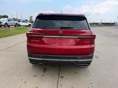 Used 2025 Buick Enclave Preferred w/ Trailering Package, 5000 lbs. FWD image 4