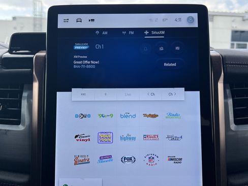 Used 2022 Ford F150 Lightning Lariat image 18