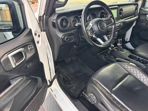 Used 2020 Jeep Wrangler Unlimited Sahara image 17
