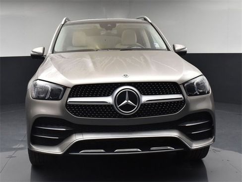 Used 2022 Mercedes-Benz GLE 350 w/ AMG Line Exterior image 4
