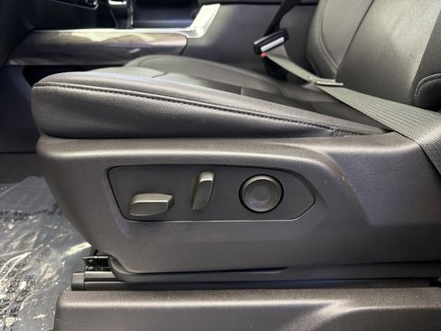 Used 2024 Chevrolet Silverado 1500 LTZ w/ Z71 Off-Road Package image 11