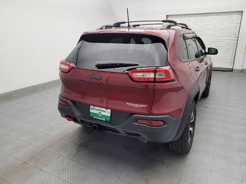 Used 2017 Jeep Cherokee Trailhawk image 7