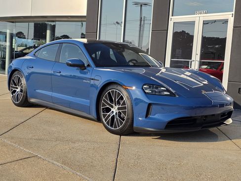 New 2025 Porsche Taycan image 7