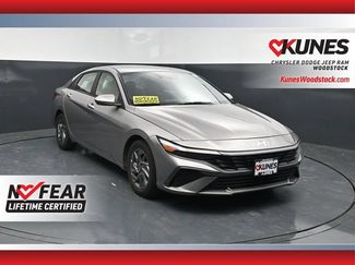 Used 2024 Hyundai Elantra SEL FWD video 1