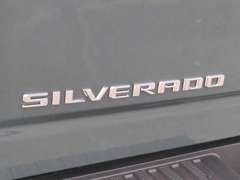 New 2026 Chevrolet Silverado 2500 LTZ w/ LTZ Convenience Package AWD/4WD image 9