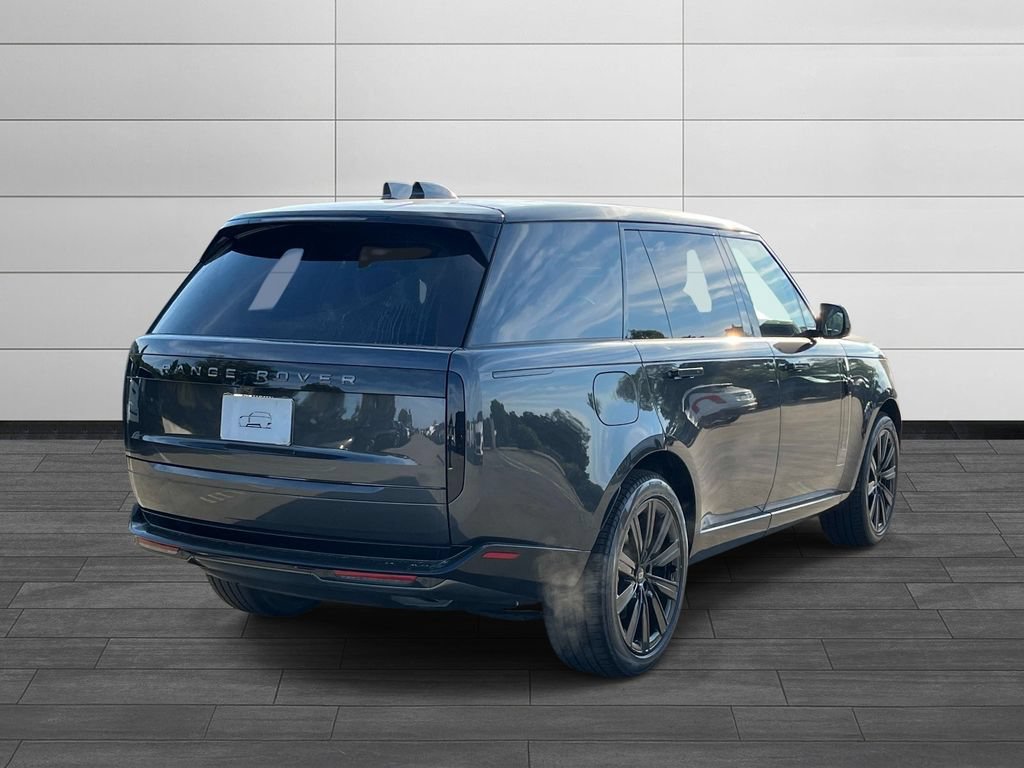 New 2027 Land Rover Range Rover Long Wheelbase SE AWD/4WD image 5