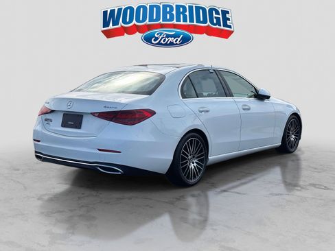 Used 2022 Mercedes-Benz C 300 4MATIC Sedan image 4