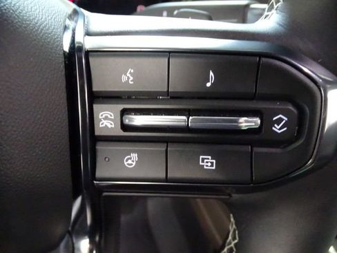 Certified 2026 GMC Yukon Denali Ultimate w/ LPO, Floor Liner Package AWD/4WD image 8