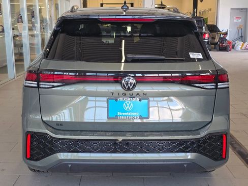 New 2026 Volkswagen Tiguan SE R-Line FWD image 10