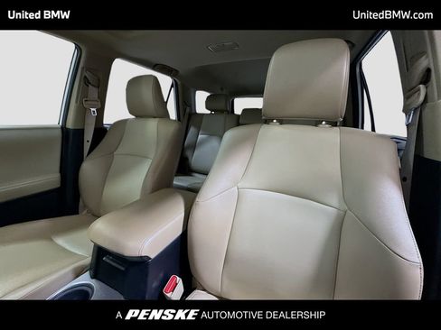 Used 2018 Toyota 4Runner SR5 Premium AWD/4WD image 5