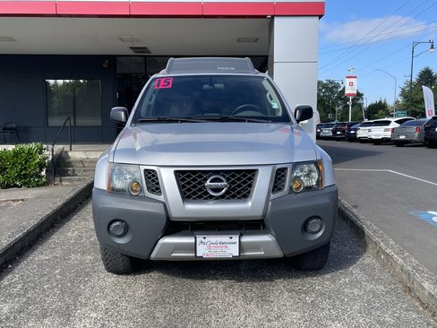 Used 2015 Nissan Xterra S AWD/4WD image 2