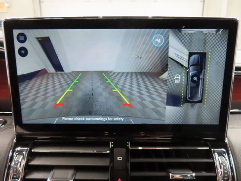 Used 2024 Lincoln Navigator L Reserve w/ Equipment Group 201A image 16