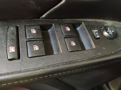 Used 2016 GMC Terrain SLE image 27