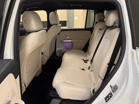 Used 2025 Mercedes-Benz GLB 250 image 19