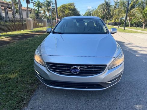 Used 2015 Volvo S60 T5 Premier image 9