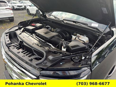 Certified 2025 Chevrolet Suburban Premier AWD/4WD image 31