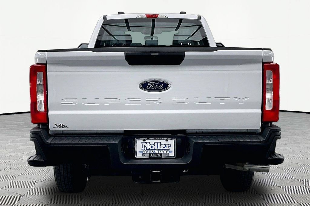 Certified 2026 Ford F350 XL AWD/4WD image 4