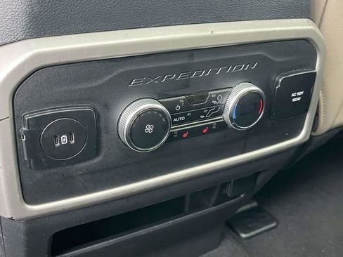 Used 2024 Ford Expedition Max Limited image 21