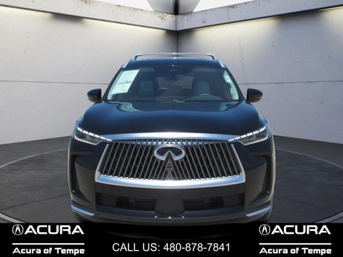 Used 2026 INFINITI QX60 Luxe w/ Family Package AWD/4WD image 3