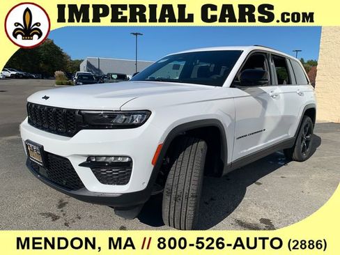 New 2025 Jeep Grand Cherokee Limited w/ Luxury Tech Group II image 5