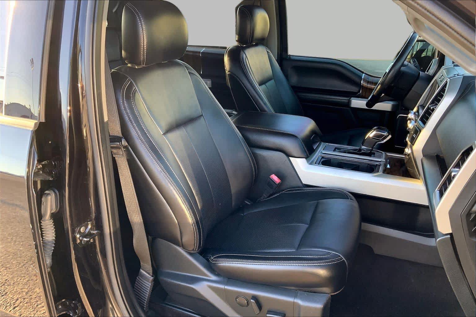 Used 2019 Ford F150 Lariat RWD image 6