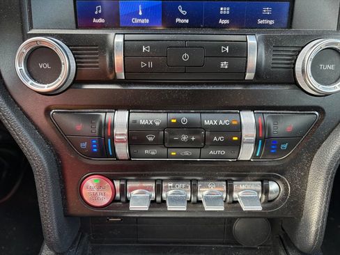 Used 2022 Ford Mustang Premium RWD image 18