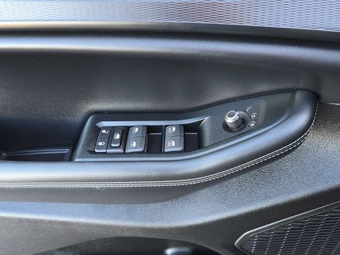 Used 2024 Jeep Grand Cherokee L Altitude image 10