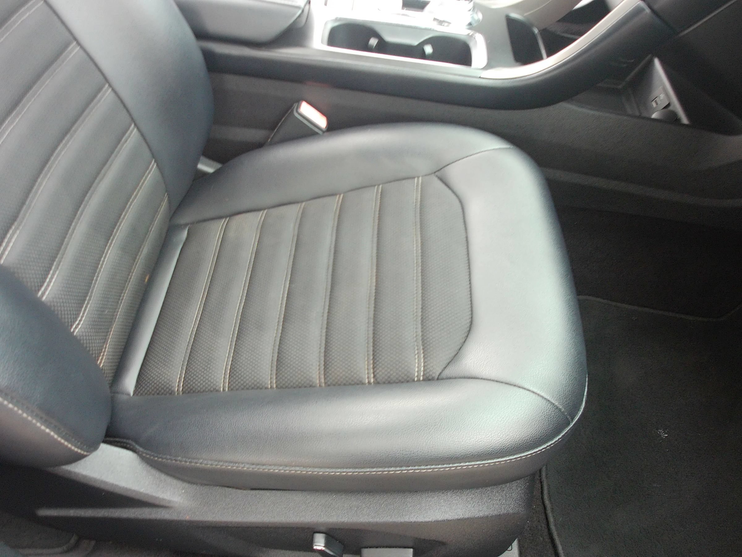 Used 2017 Ford Fusion SE w/ Equipment Group 601A FWD image 36