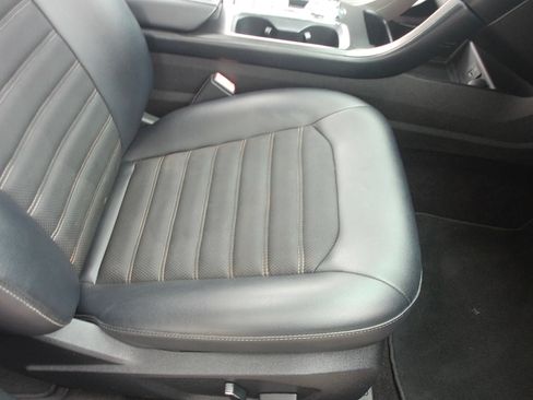 Used 2017 Ford Fusion SE w/ Equipment Group 601A FWD image 36