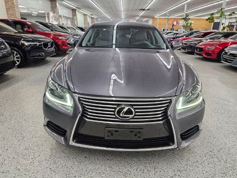 Used 2014 Lexus LS 460 AWD image 2