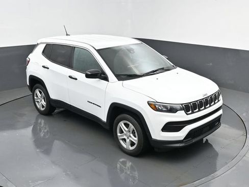 Used 2023 Jeep Compass Sport AWD/4WD image 18